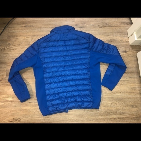 KOKANEE Beer Dark Blue Thin Puffer Coat Zip Up Stretchy Sides Size Large - Picture 3 of 5